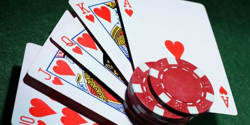 Cách chơi bài liêng tại Casino Luck8 theo chuyên gia